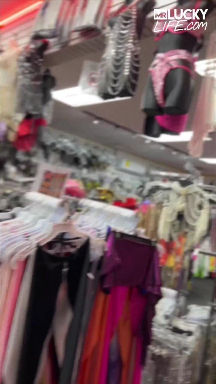 Big Ass Redhead Alexis Fawx Gives Sloppy BJ Before Getting Fucked