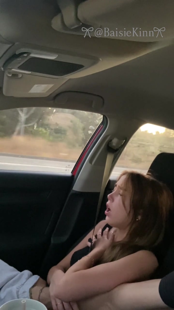Fingering My Girl in the Fast Lane While the Pressure Builds… Public Orgasm on the Highway 🚗🫦💦