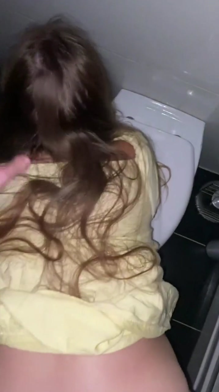 I Fucked a schoolgirl after PROM in the bathroom while her parents are watching TV